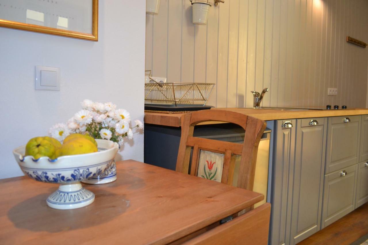 Appartement Casa Augustus à Sighişoara Extérieur photo